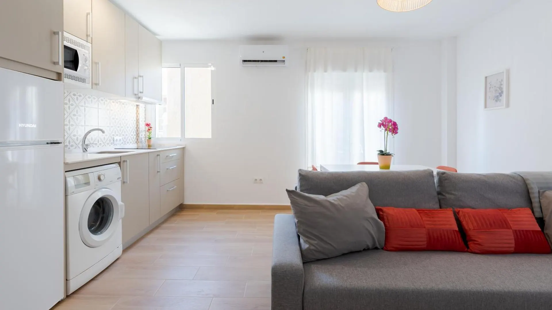 Wintowinrentals Frontline Beach Apartment In Rincon De La Victoria