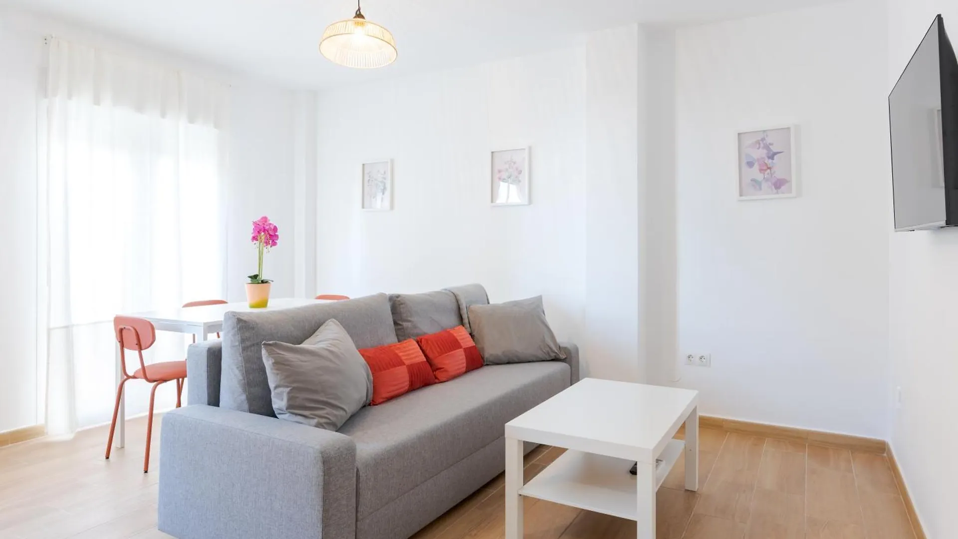 Wintowinrentals Frontline Beach Apartment In Rincon De La Victoria